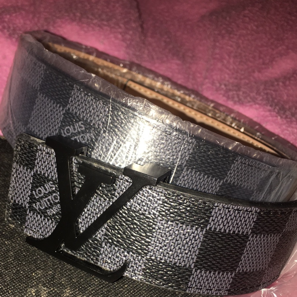 Size 42 lv belt